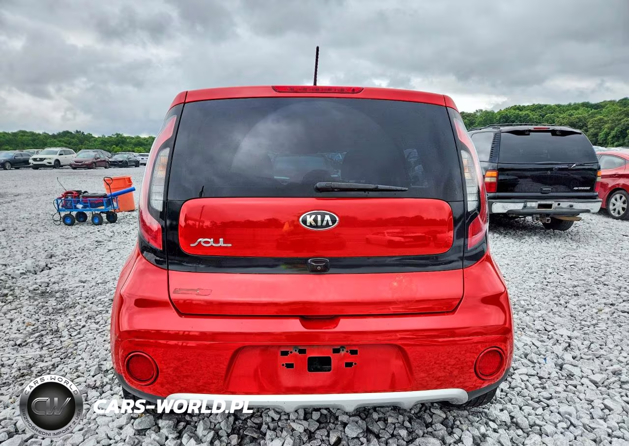 2018 Kia Soul + VIN:KNDJP3A5XJ7603445 - 6