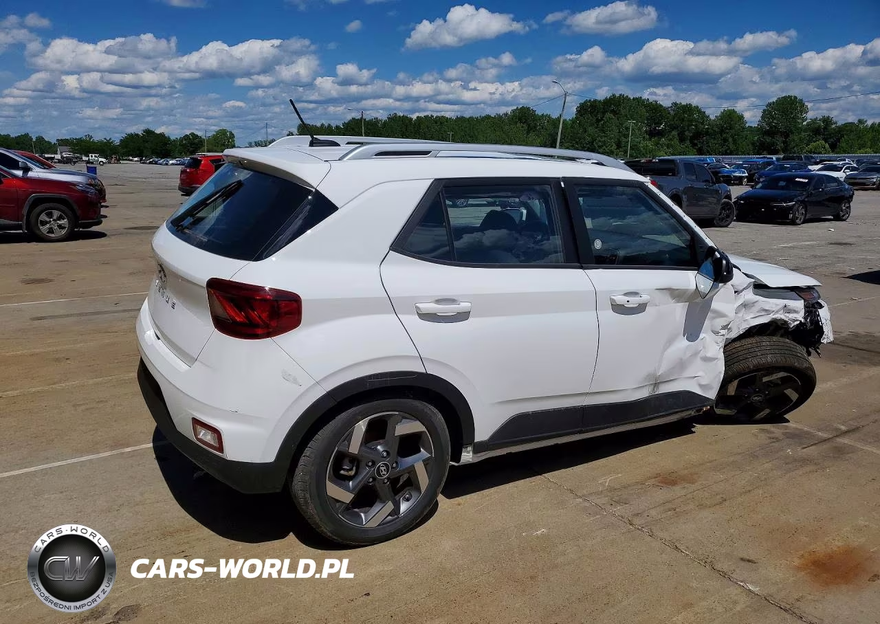 2026 Hyundai Venue Sel VIN:KMHRC8A33TU436016 - 3