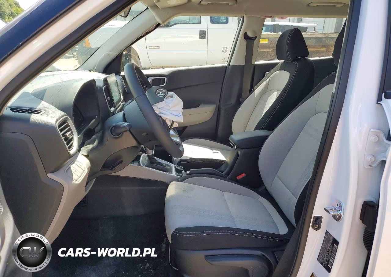 2026 Hyundai Venue Sel VIN:KMHRC8A33TU436016 - 7