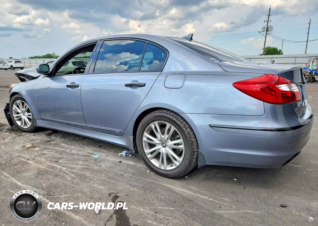 2013 Hyundai Genesis 3.8L VIN:KMHGC4DD5DU255358 - 2