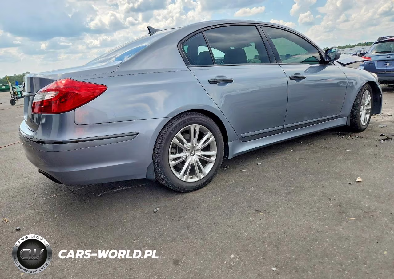 2013 Hyundai Genesis 3.8L VIN:KMHGC4DD5DU255358 - 3