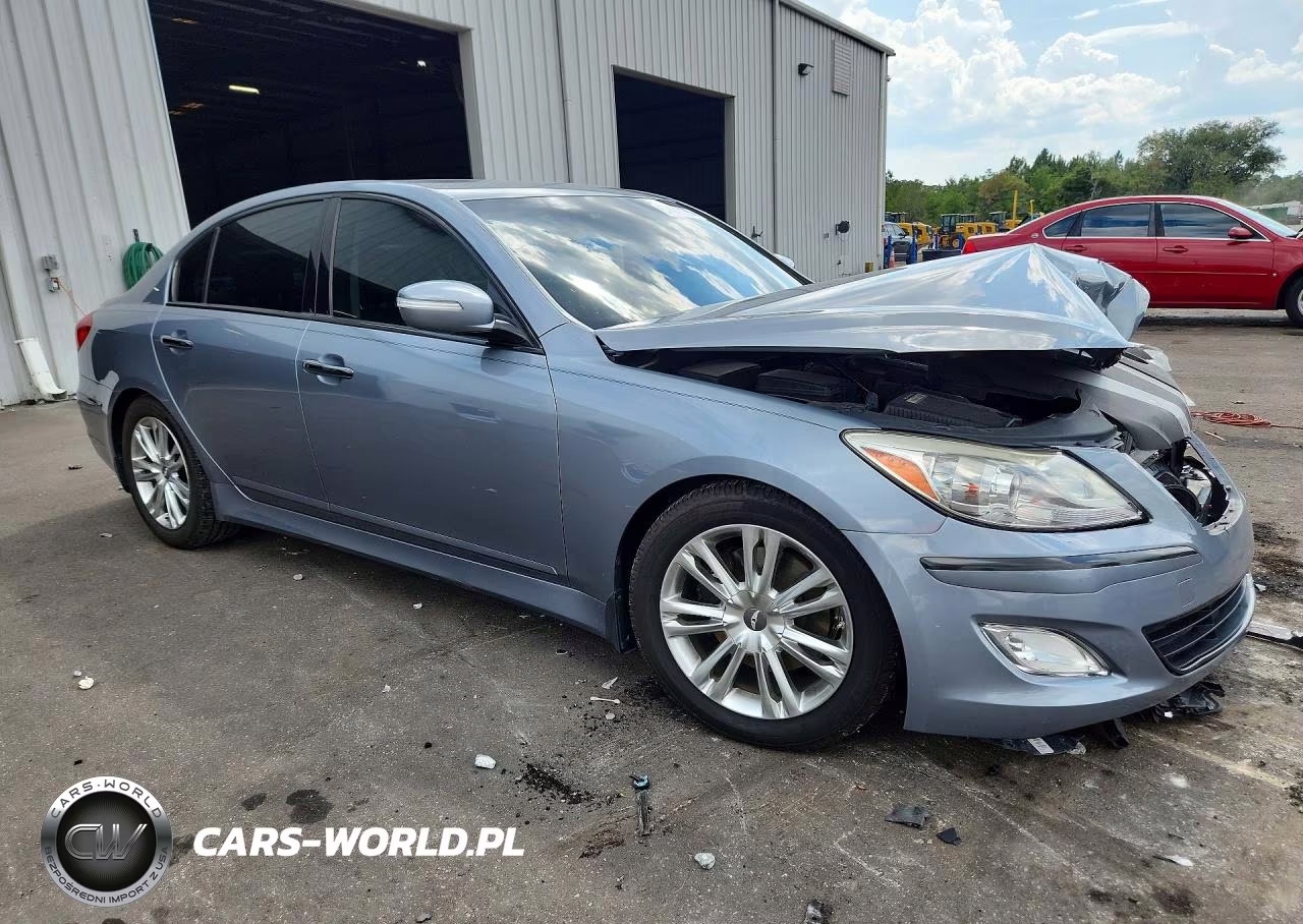 2013 Hyundai Genesis 3.8L VIN:KMHGC4DD5DU255358 - 4