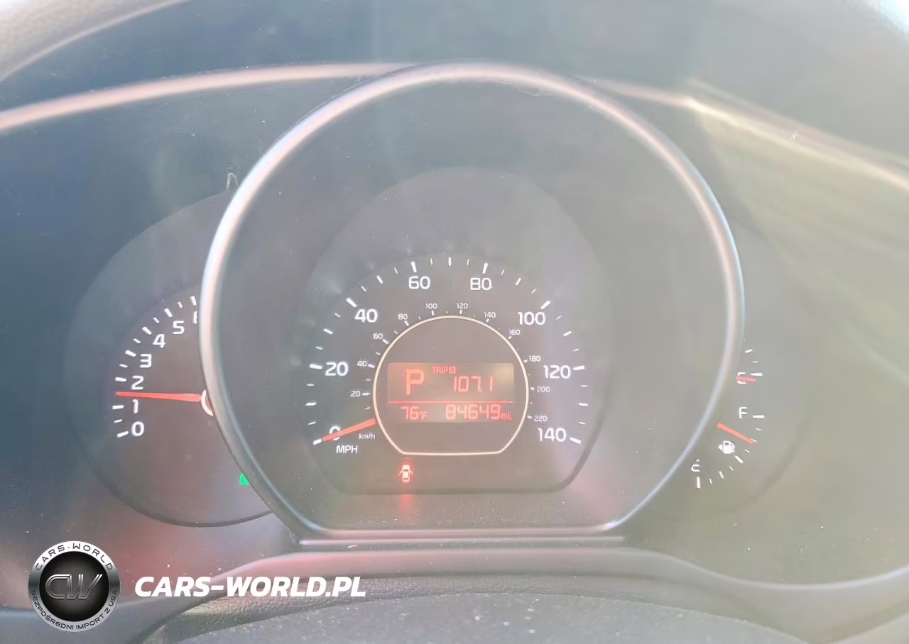 2016 Kia Soul + VIN:KNDJP3A50G7874524 - 9