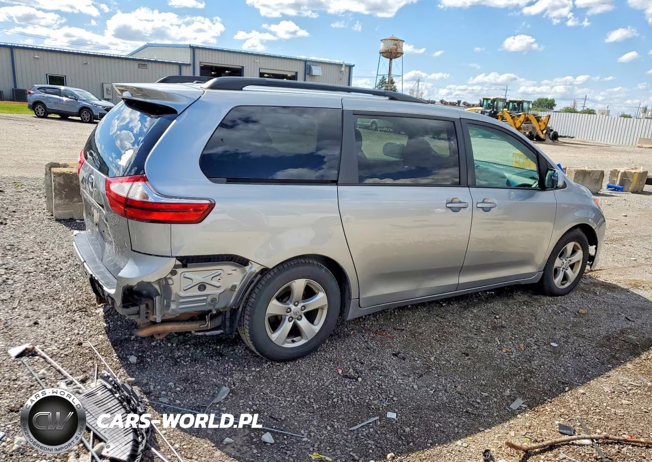 2016 Toyota Sienna Le VIN:5TDKK3DC8GS745367 - 3