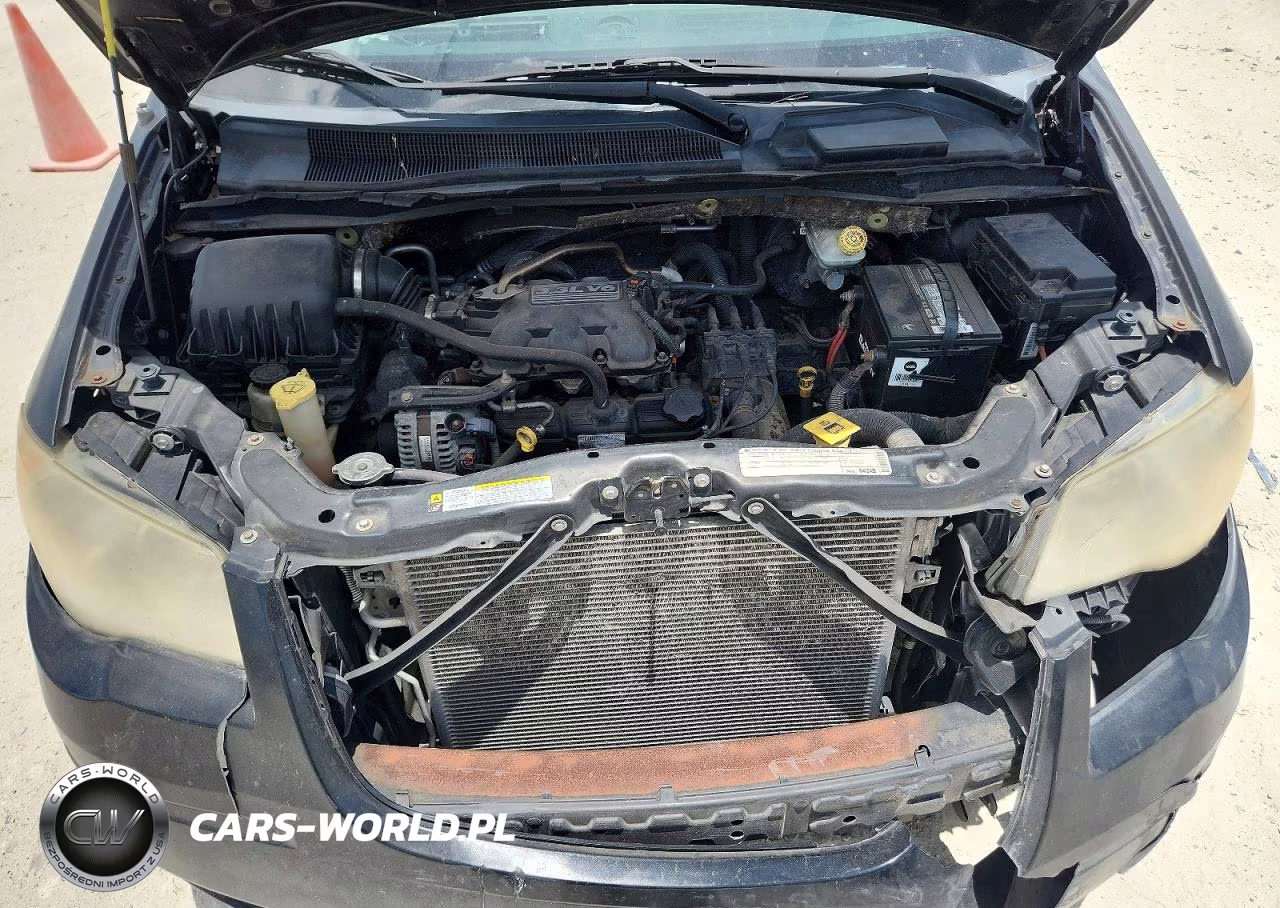 2010 Chrysler Town & Country Lx VIN:2A4RR4DE8AR347099 - 12