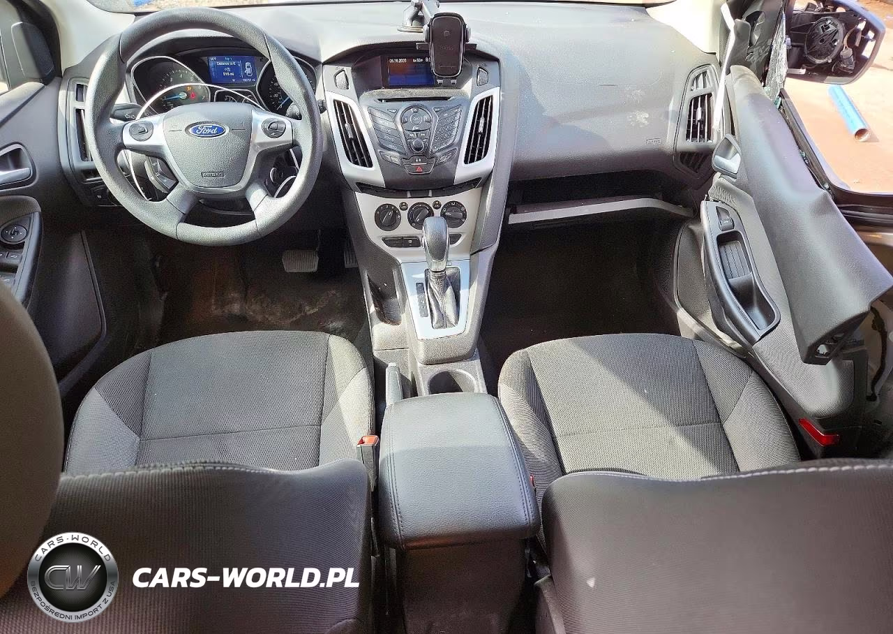 2014 Ford Focus Se VIN:1FADP3K23EL157613 - 8