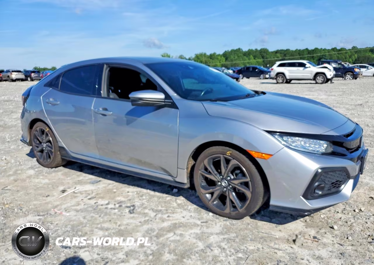 2018 Honda Civic Sport Touring VIN:SHHFK7H92JU238479 - 4