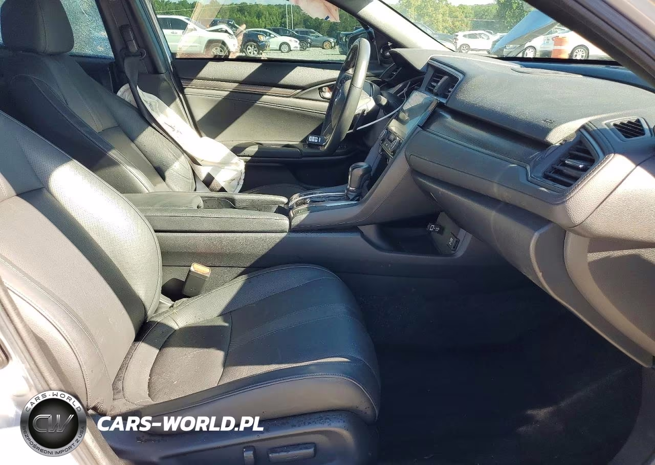 2018 Honda Civic Sport Touring VIN:SHHFK7H92JU238479 - 7