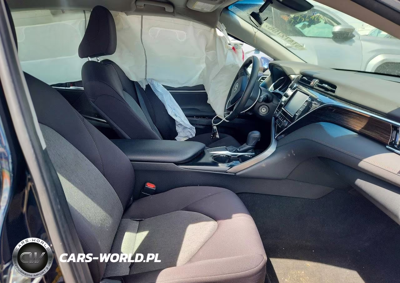 2018 Toyota Camry Le VIN:4T1B11HK9JU624354 - 7