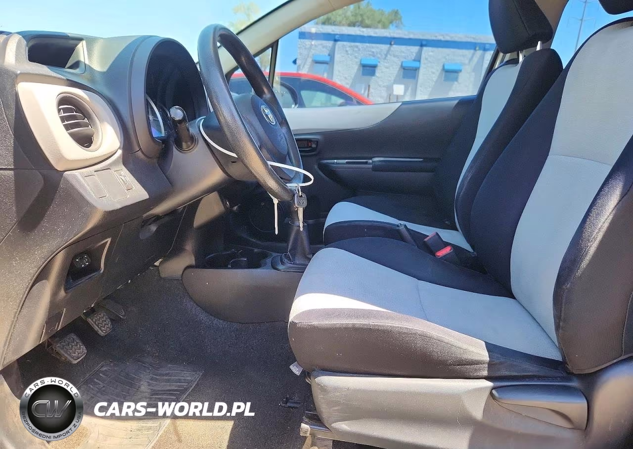 2012 Toyota Yaris 3-Door L VIN:JTDJTUD30CD532255 - 7