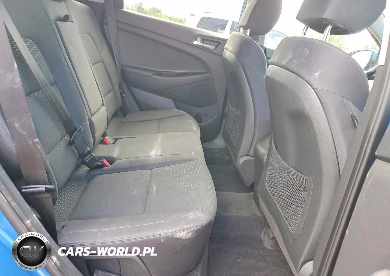 2019 Hyundai Tucson Value VIN:KM8J3CA41KU075652 - 11