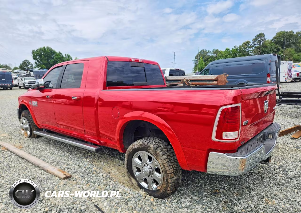 2017 Ram 3500 Laramie VIN:3C63R3ML7HG736733 - 2