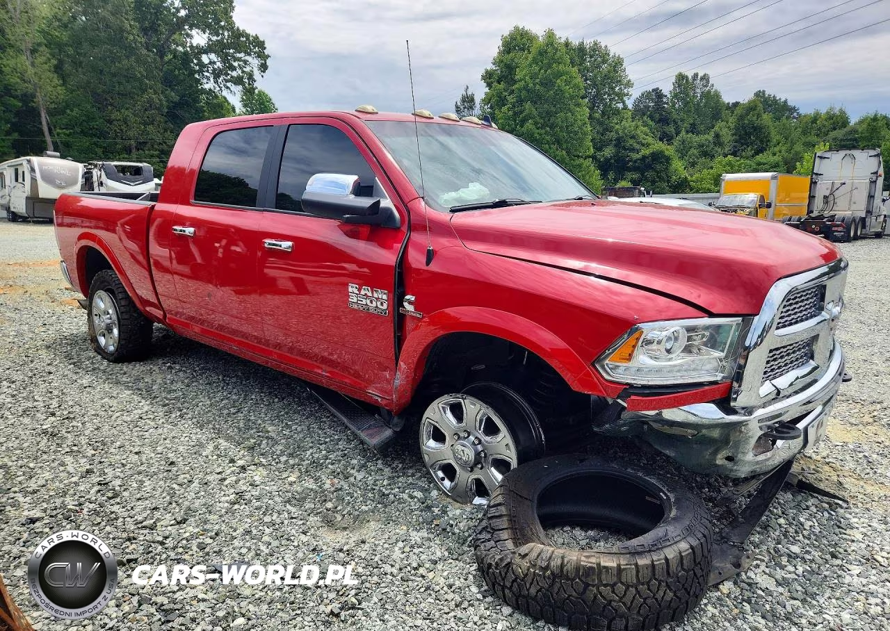 2017 Ram 3500 Laramie VIN:3C63R3ML7HG736733 - 4
