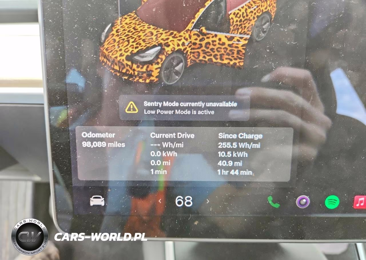 2019 Tesla Model 3 VIN:5YJ3E1EBXKF436955 - 9
