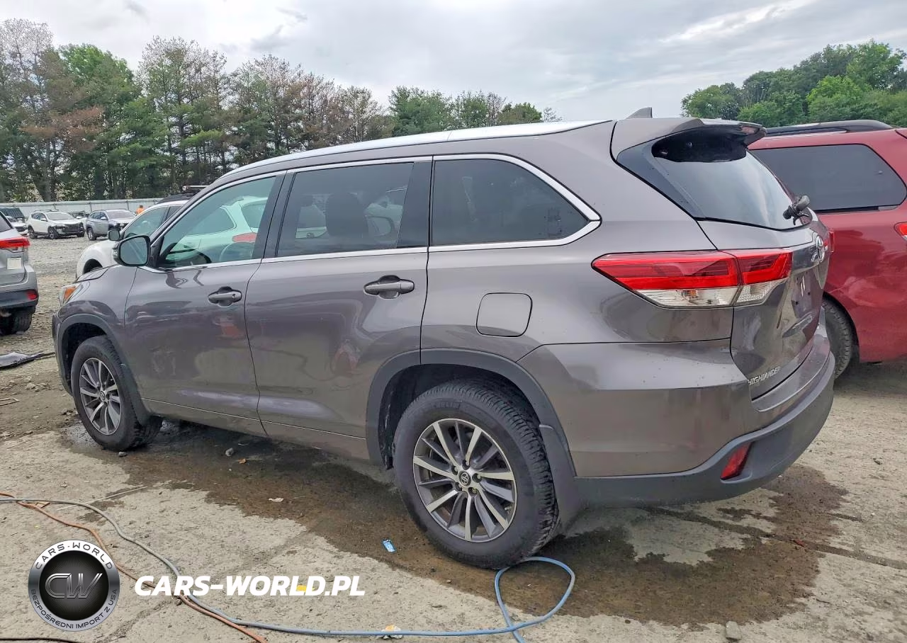 2017 Toyota Highlander Xle VIN:5TDJZRFH2HS456991 - 2