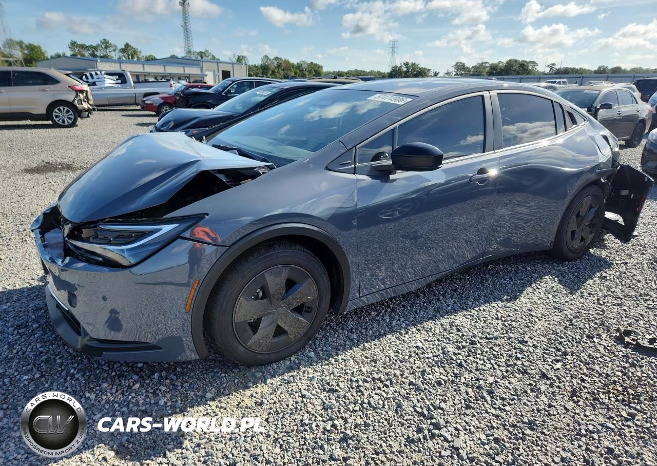 2026 Toyota Prius Le – zdjęcie 1 z 12
