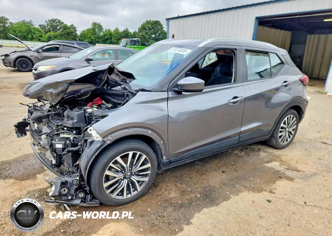 2021 Nissan Kicks Sv