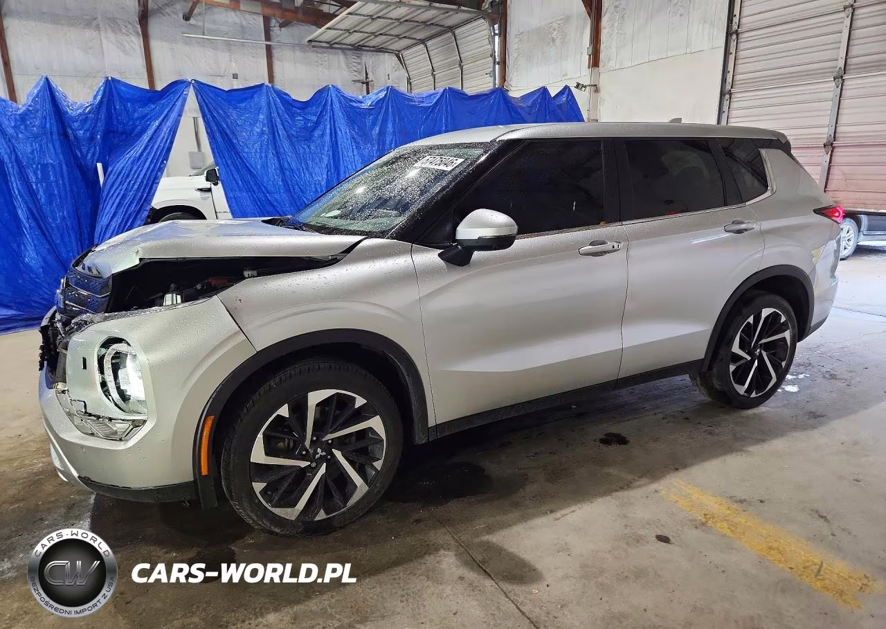 2024 Mitsubishi Outlander Se – zdjęcie 1 z 13