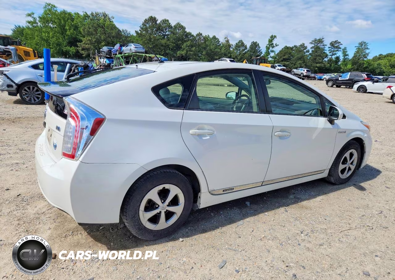 2012 Toyota Prius Two VIN:JTDKN3DU0C0334476 - 3