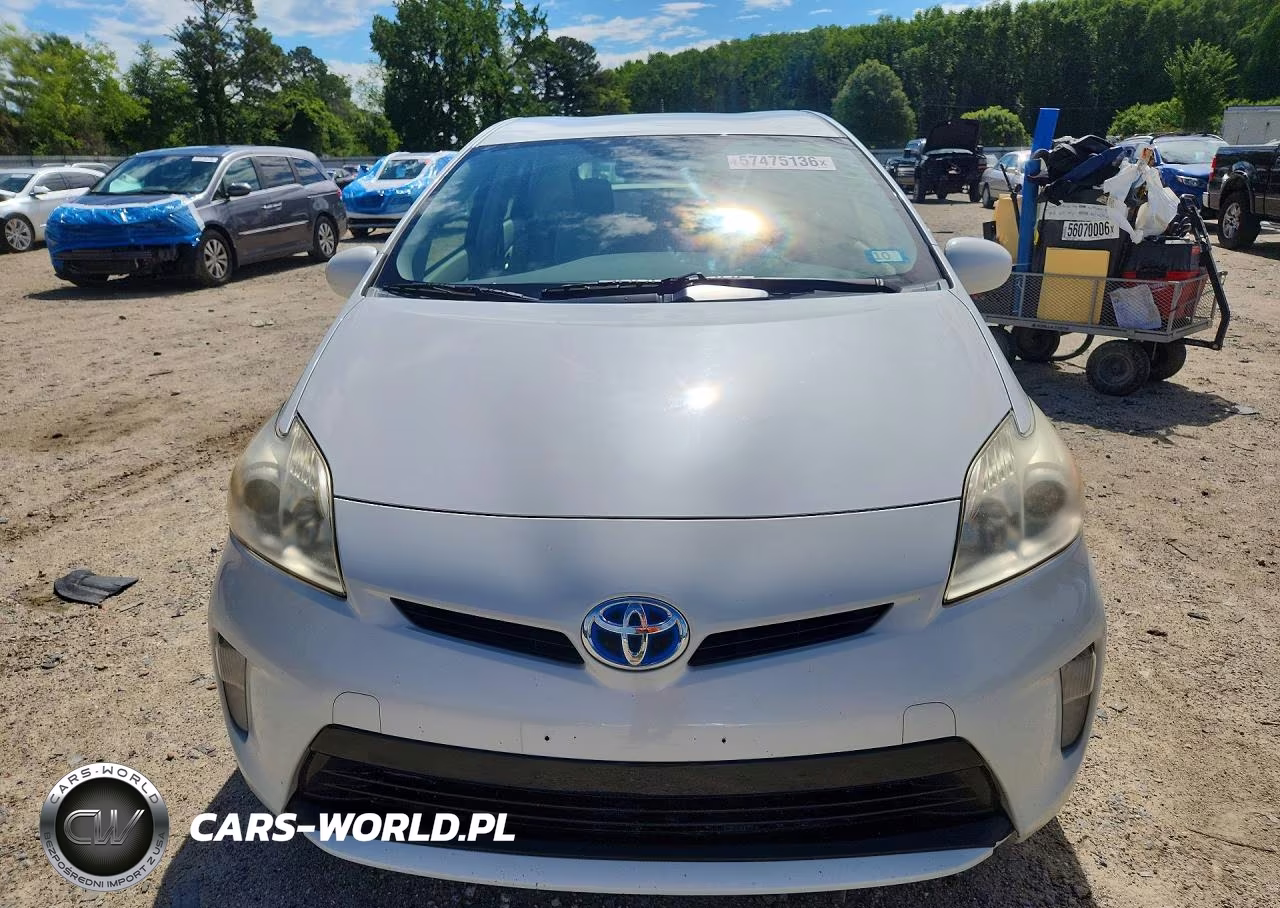 2012 Toyota Prius Two VIN:JTDKN3DU0C0334476 - 5