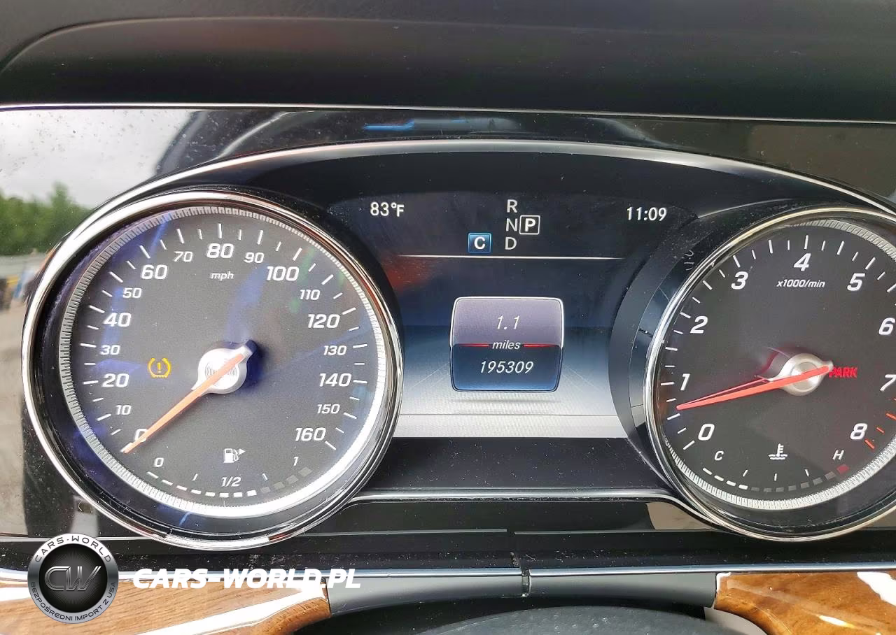 2018 Mercedes-Benz E 300 4Matic VIN:WDDZF4KB2JA336603 - 9
