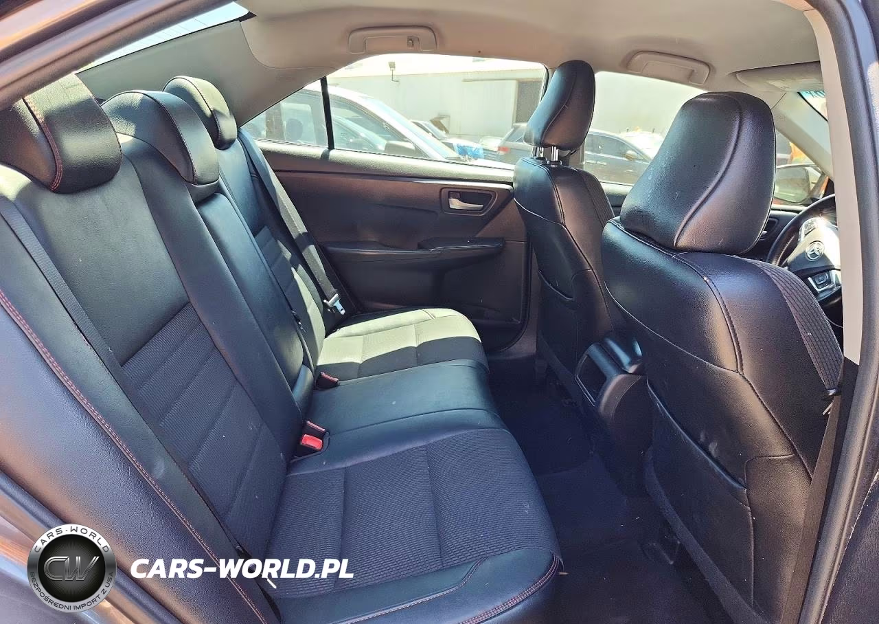 2016 Toyota Camry VIN:4T1BF1FK8GU592610 - 10