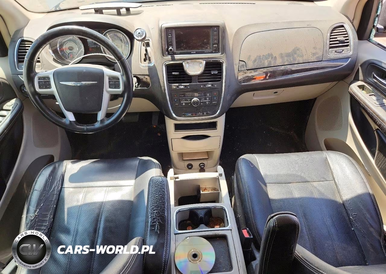 2015 Chrysler Town & Country Touring L VIN:2C4RC1CG9FR628098 - 8
