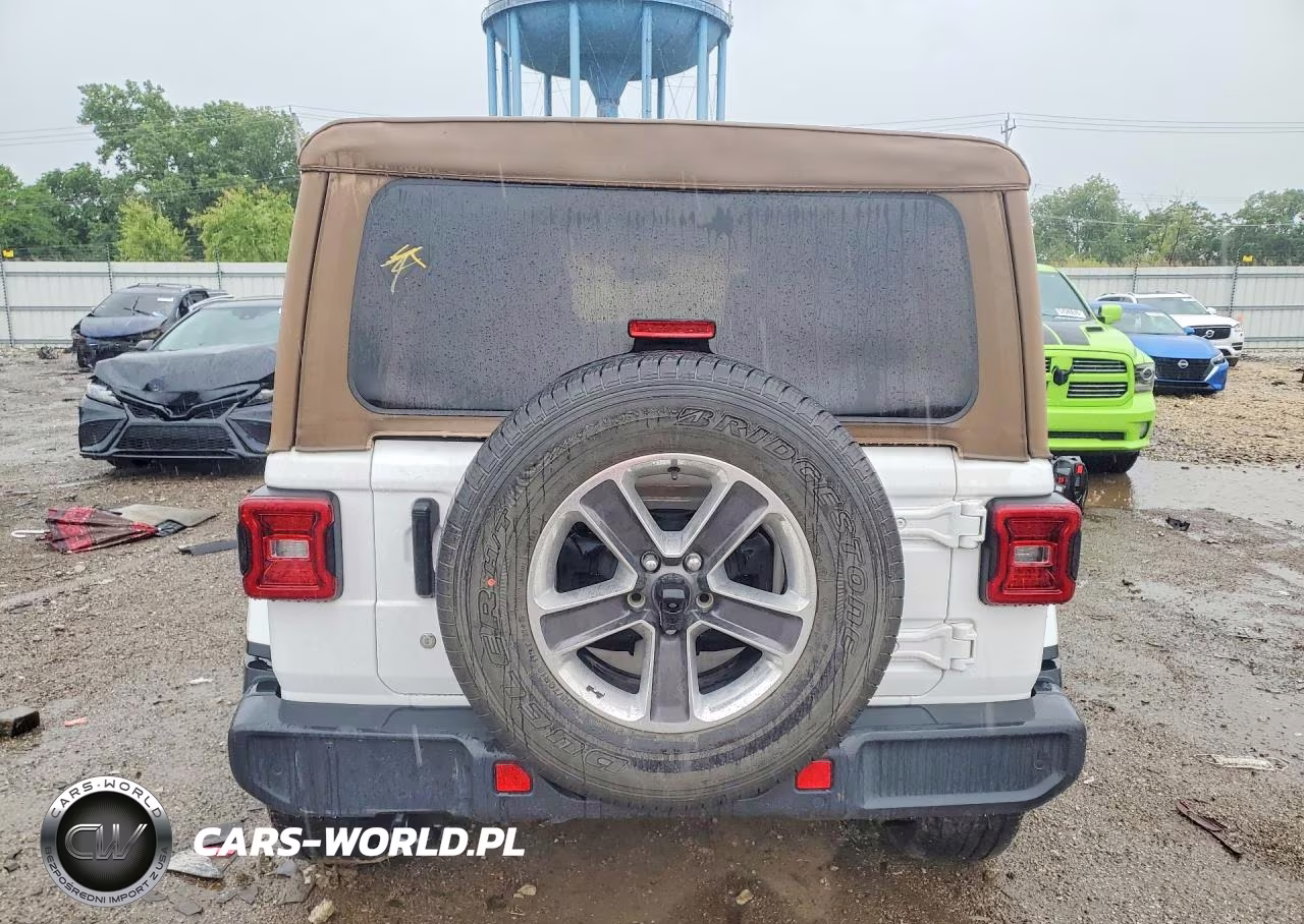 2019 Jeep Wrangler Unlimited Sahara VIN:1C4HJXEN0KW520633 - 6