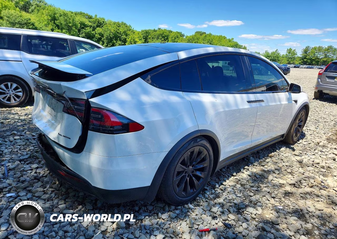2020 Tesla Model X VIN:5YJXCDE22LF249767 - 3