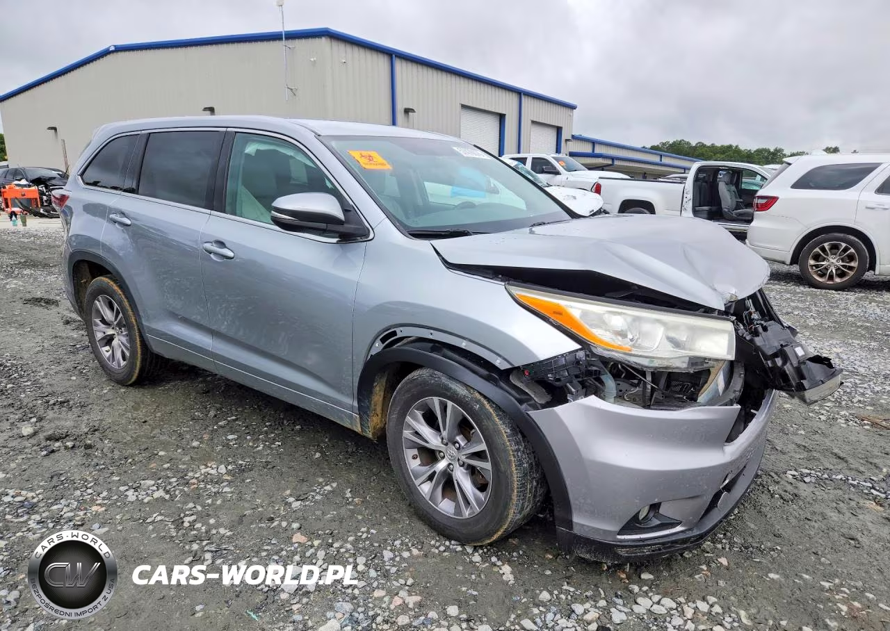 2015 Toyota Highlander Le Plus VIN:5TDZKRFH4FS063935 - 4