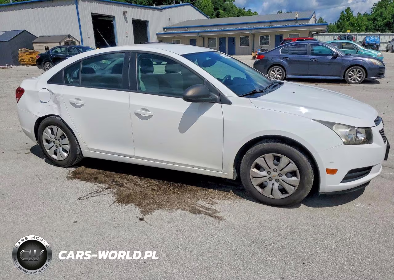 2013 Chevrolet Cruze Ls VIN:1G1PA5SG6D7291953 - 4
