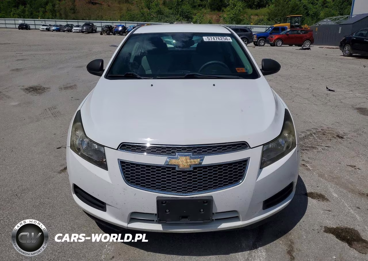 2013 Chevrolet Cruze Ls VIN:1G1PA5SG6D7291953 - 5