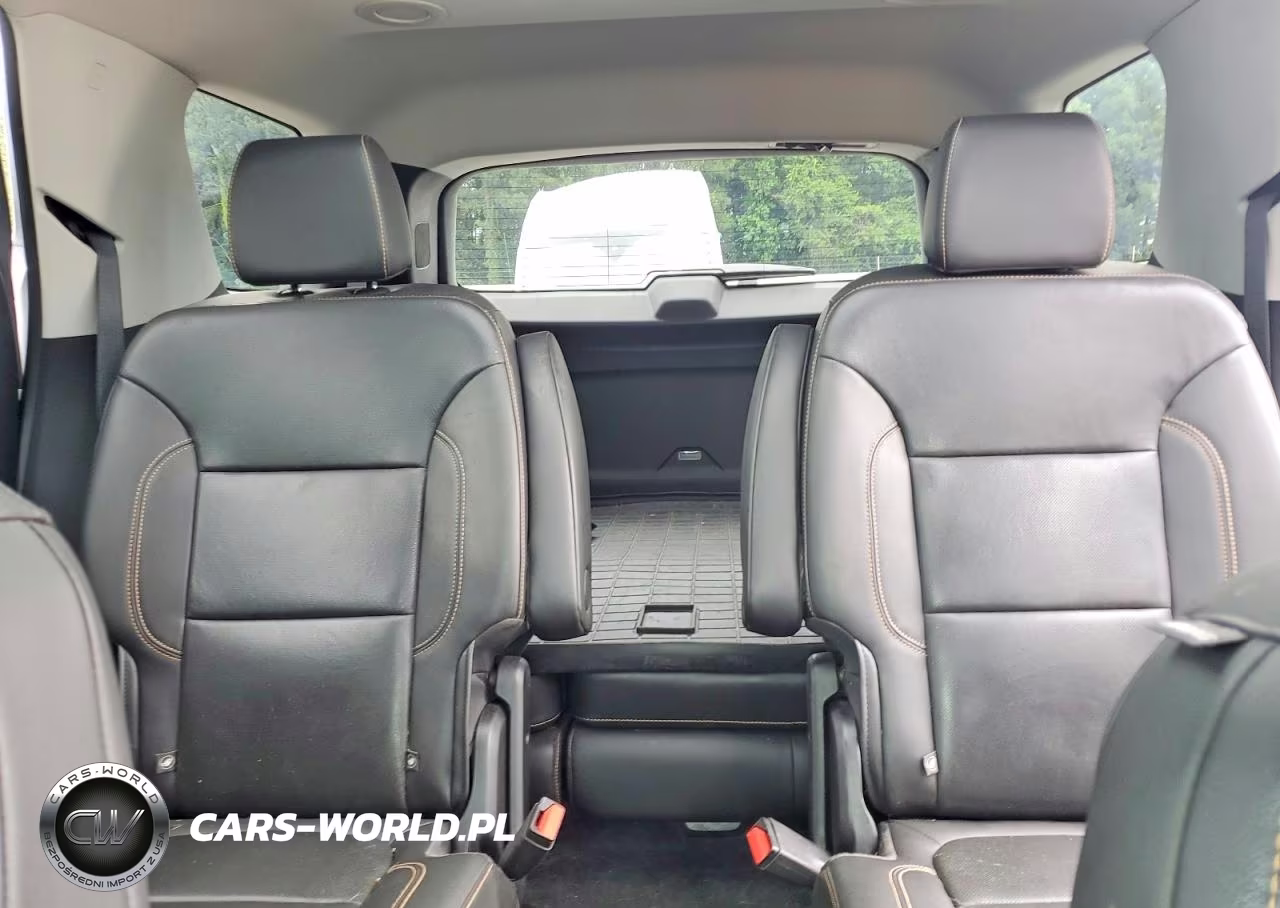2020 Chevrolet Traverse Premier VIN:1GNERKKW5LJ190859 - 10