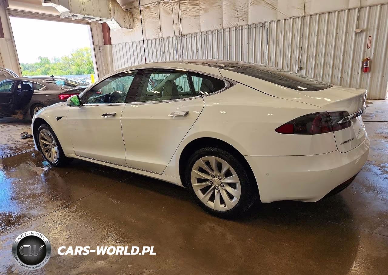 2017 Tesla Model S VIN:5YJSA1E28HF228699 - 2