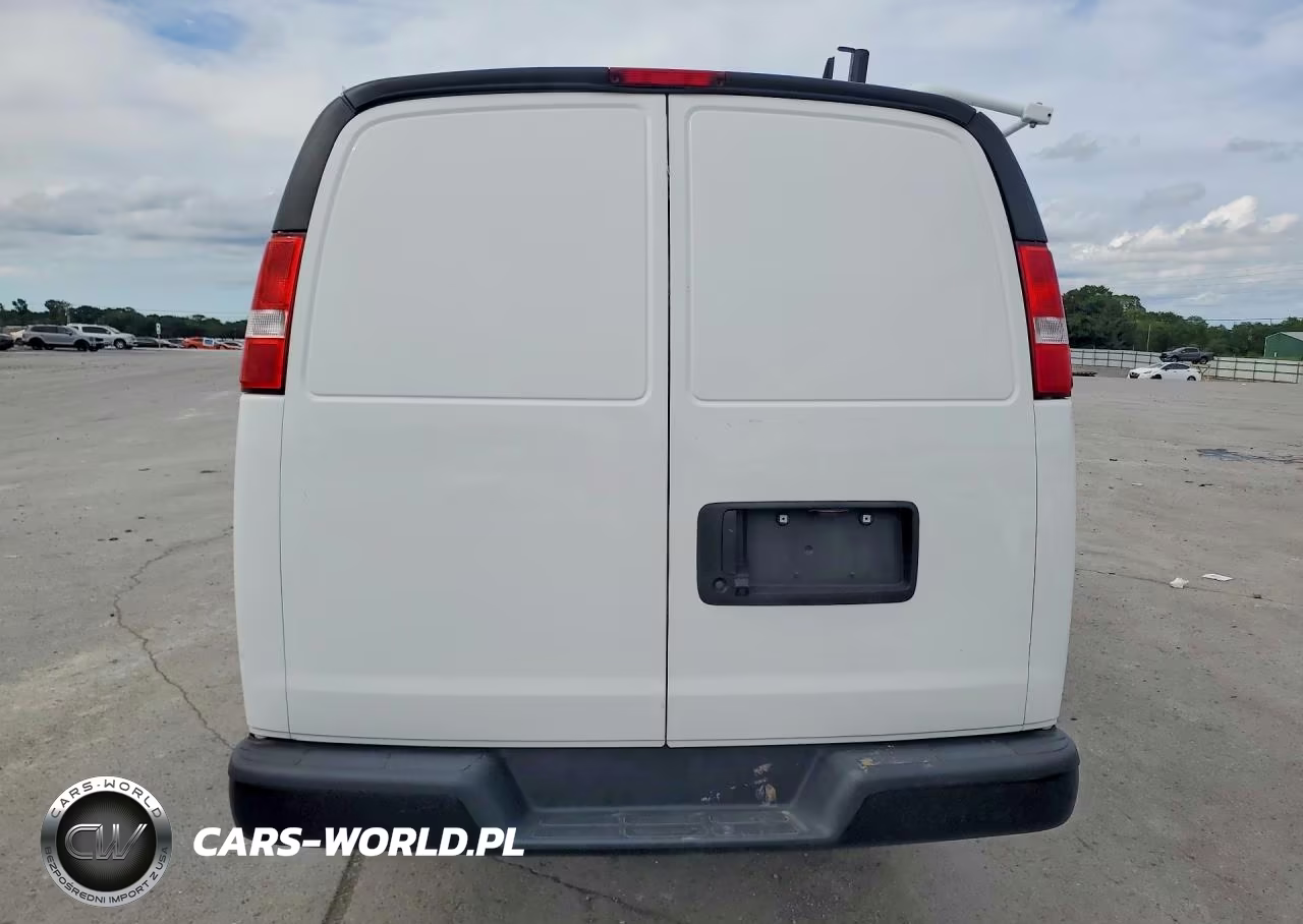 2024 Chevrolet Express G2500 VIN:1GCWGAFP9R1236797 - 6