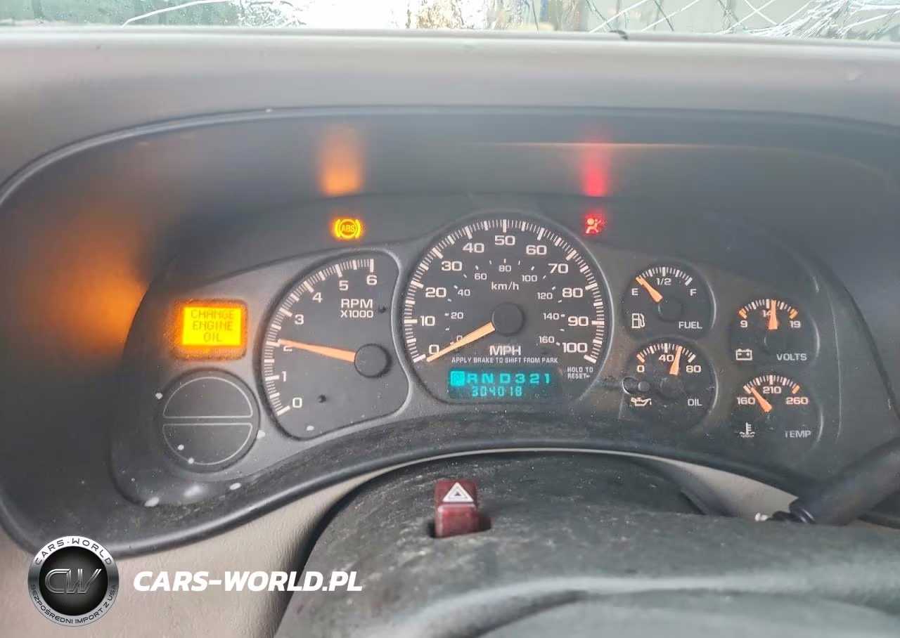 2002 GMC Yukon VIN:1GKEC13Z12J235540 - 9