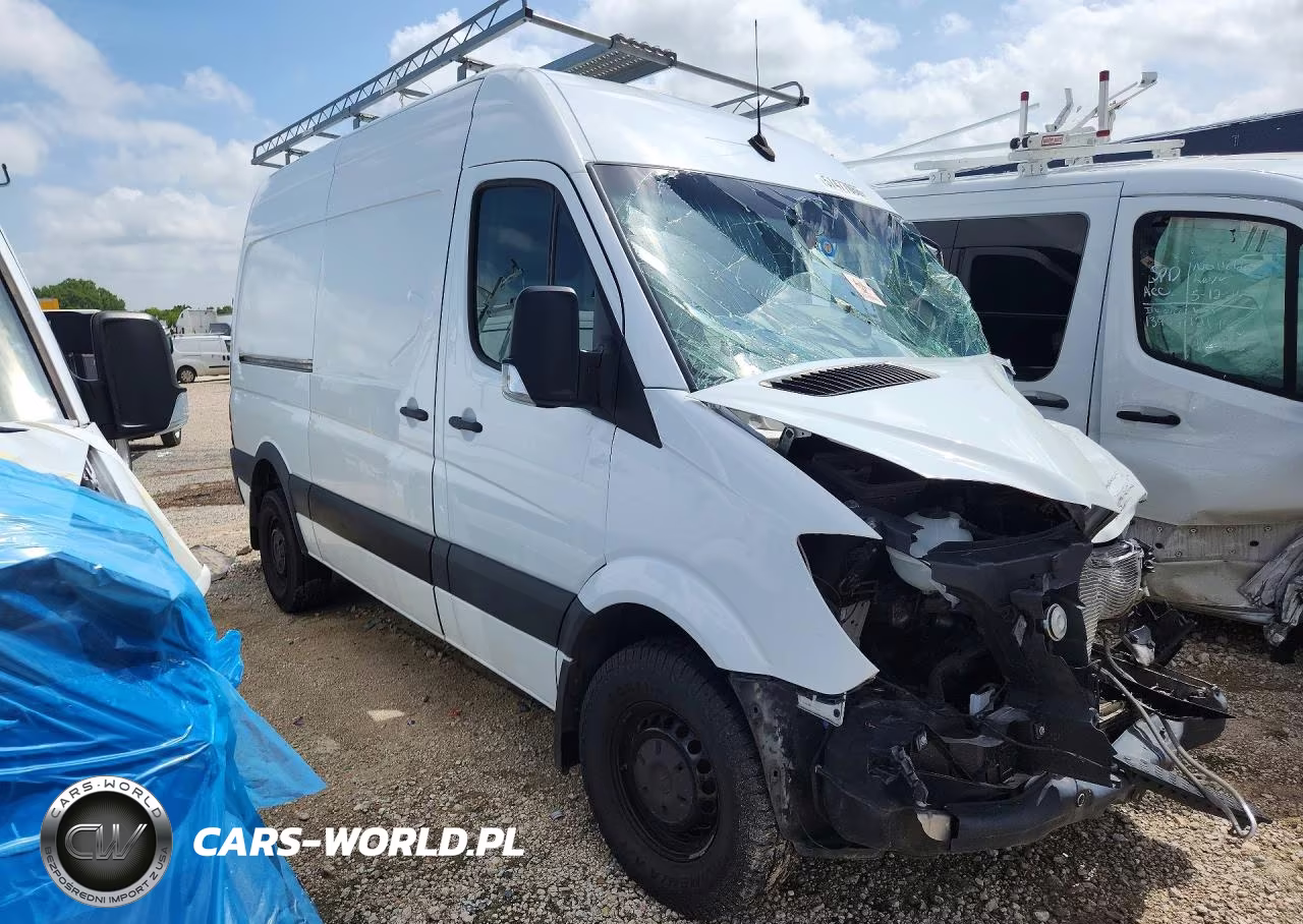 2017 Mercedes-Benz Sprinter 2500 VIN:WD3PE7CD3HP576279 - 4