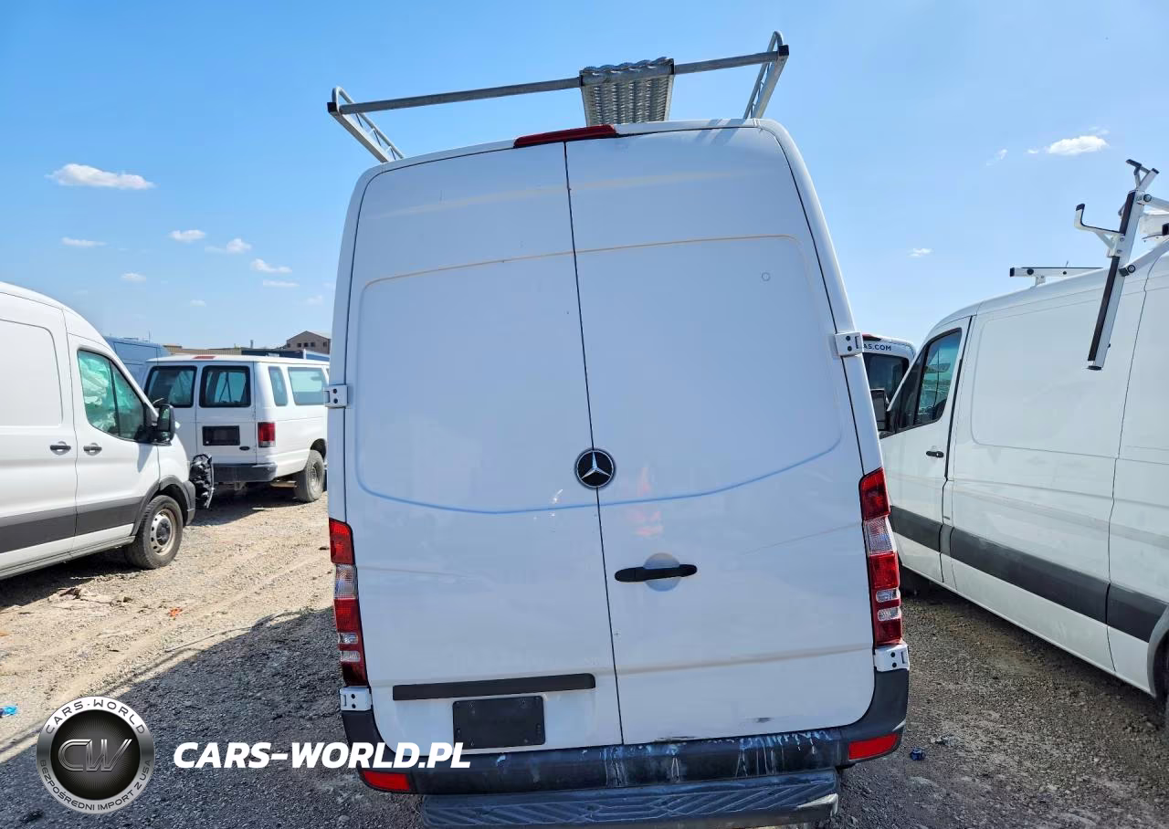 2017 Mercedes-Benz Sprinter 2500 VIN:WD3PE7CD3HP576279 - 6