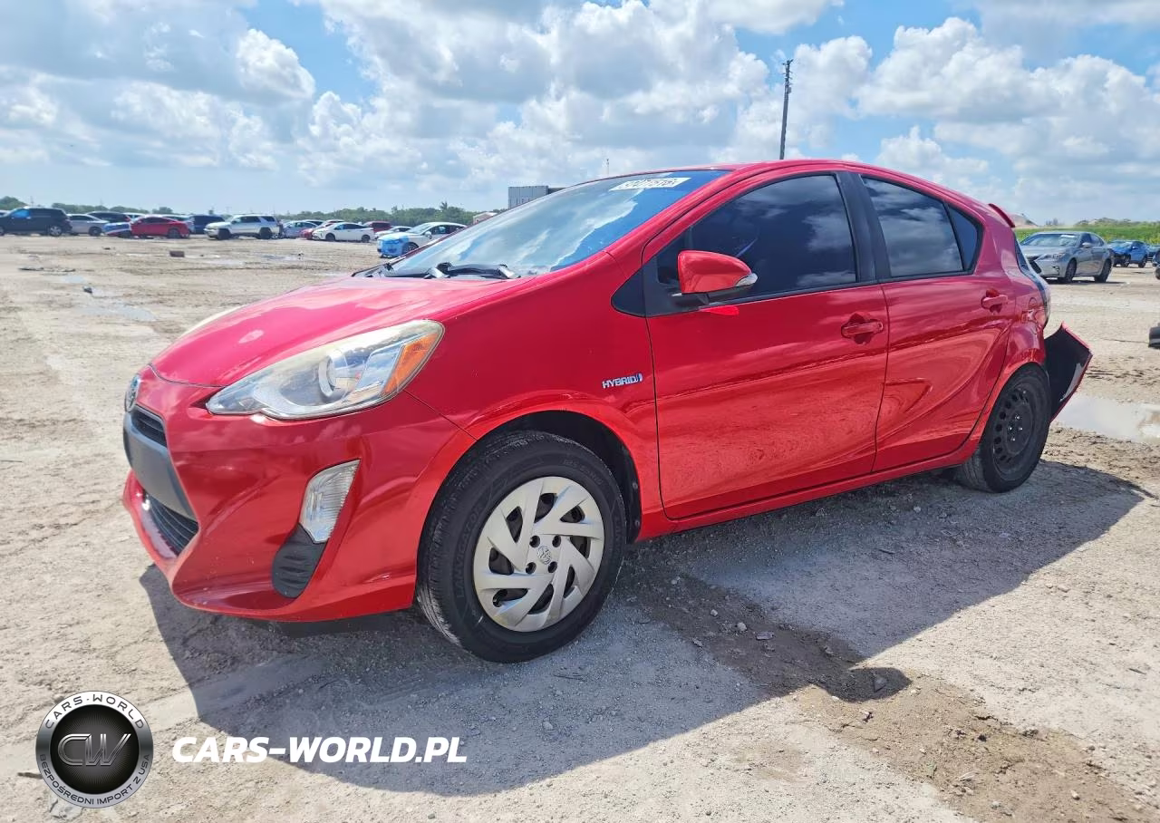 2016 Toyota Prius C One