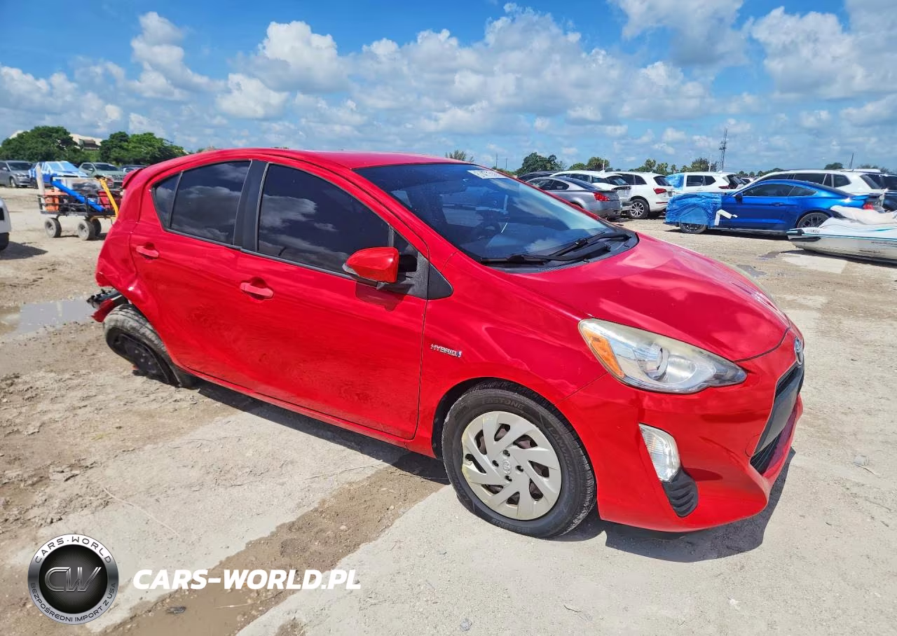 2016 Toyota Prius C One VIN:JTDKDTB33G1131305 - 4