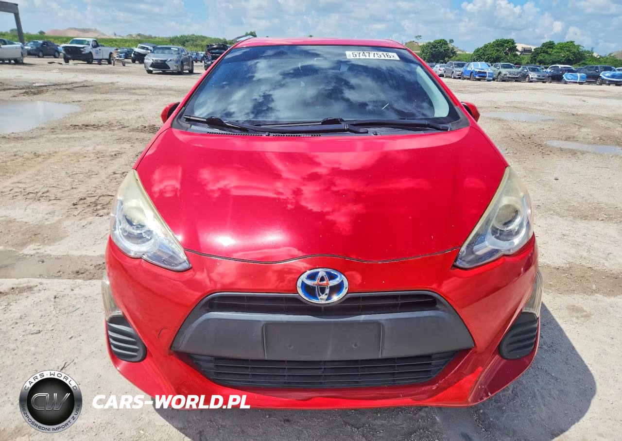 2016 Toyota Prius C One VIN:JTDKDTB33G1131305 - 5