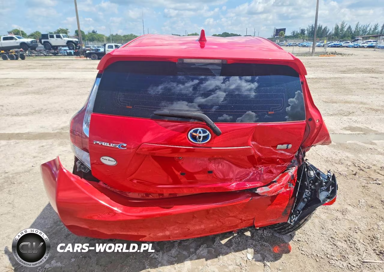 2016 Toyota Prius C One VIN:JTDKDTB33G1131305 - 6