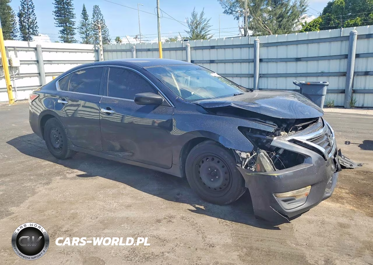 2015 Nissan Altima 2.5 S VIN:1N4AL3AP9FC139677 - 4
