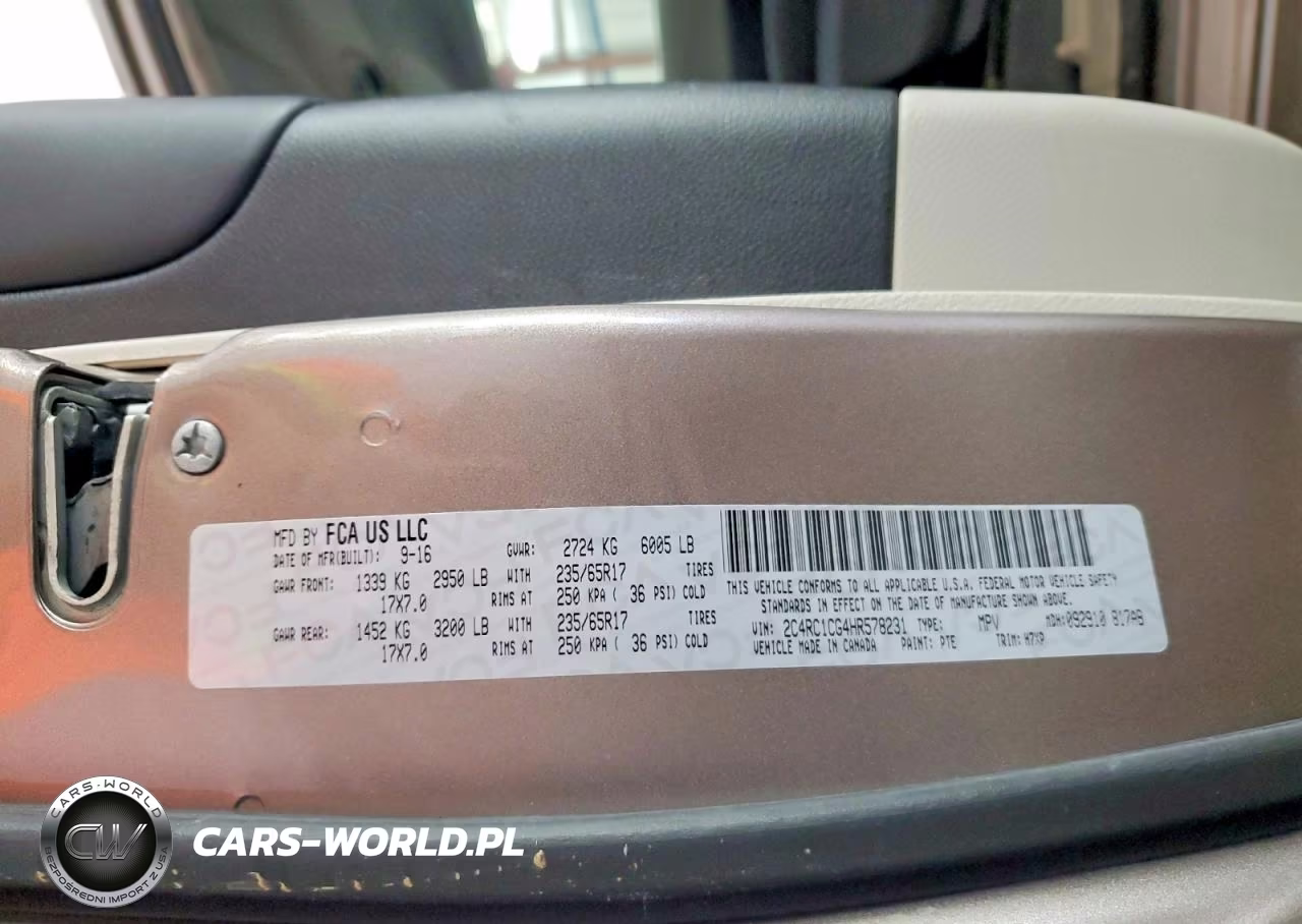 2017 Chrysler Pacifica Lx VIN:2C4RC1CG4HR578231 - 13