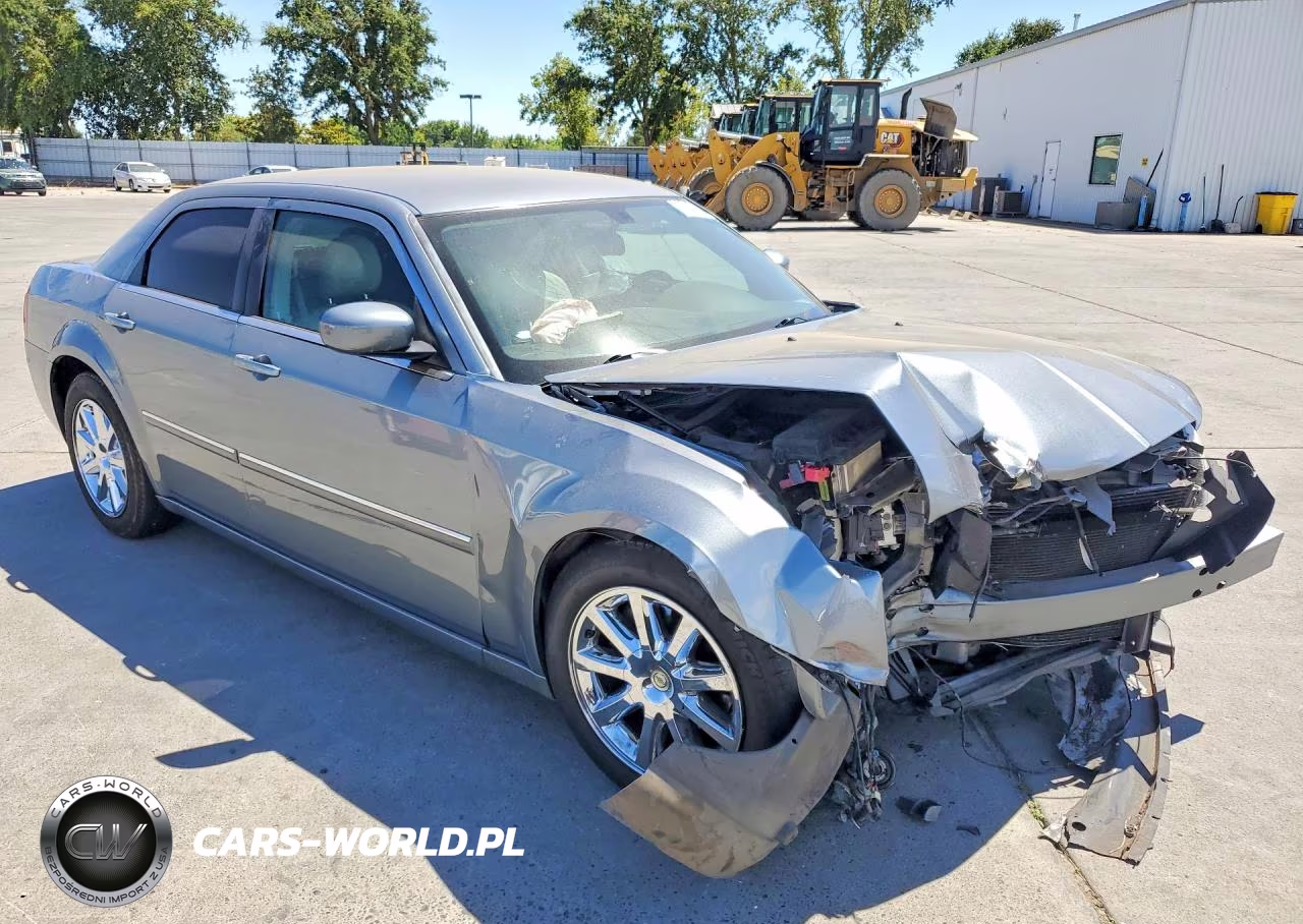 2007 Chrysler 300 Touring VIN:2C3LA53G27H707742 - 4