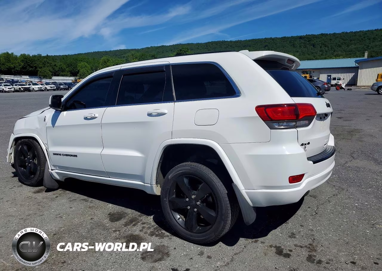 2015 Jeep Grand Cherokee Laredo VIN:1C4RJFAG6FC605098 - 2