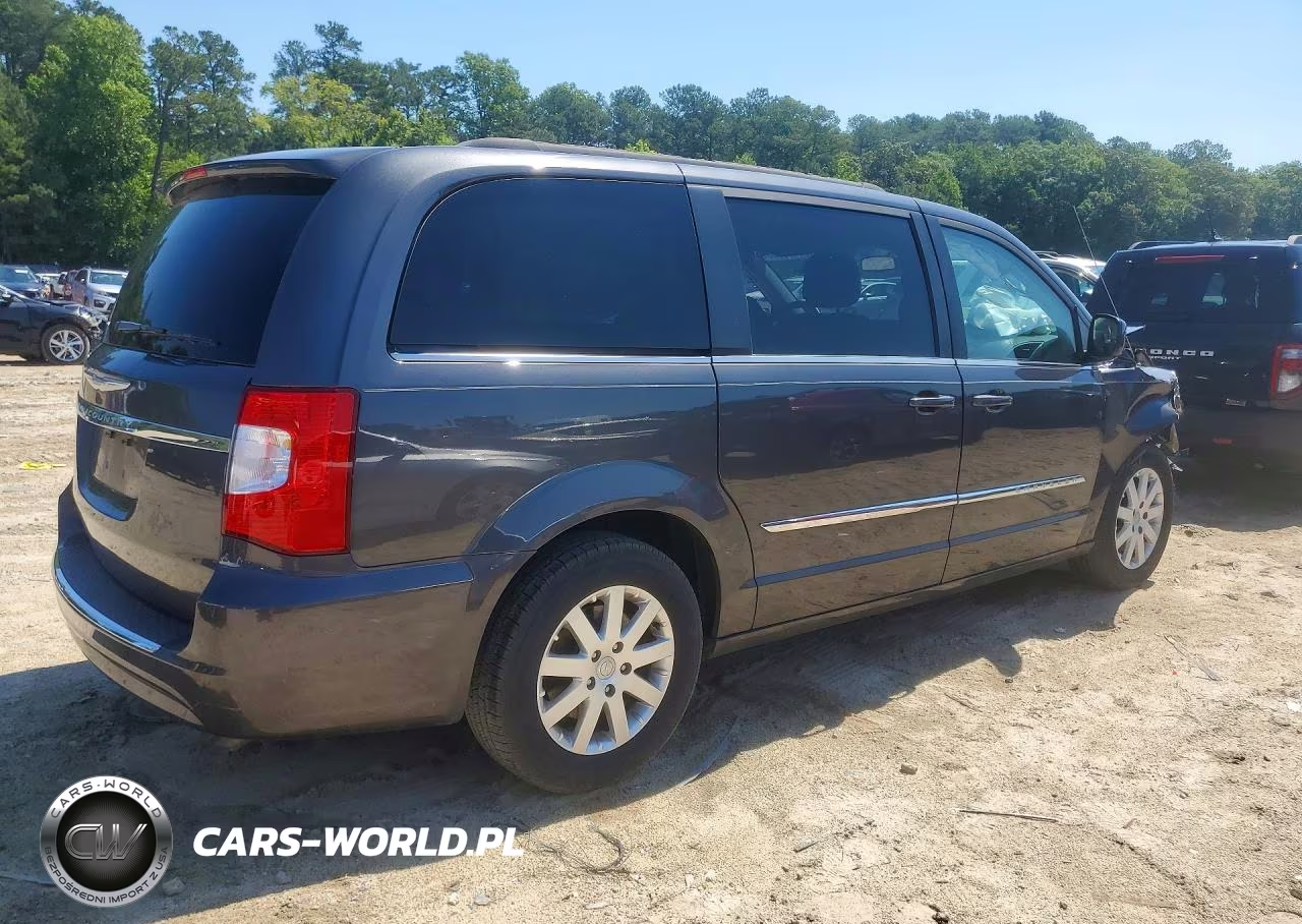 2016 Chrysler Town & Country Touring VIN:2C4RC1BG7GR173612 - 3