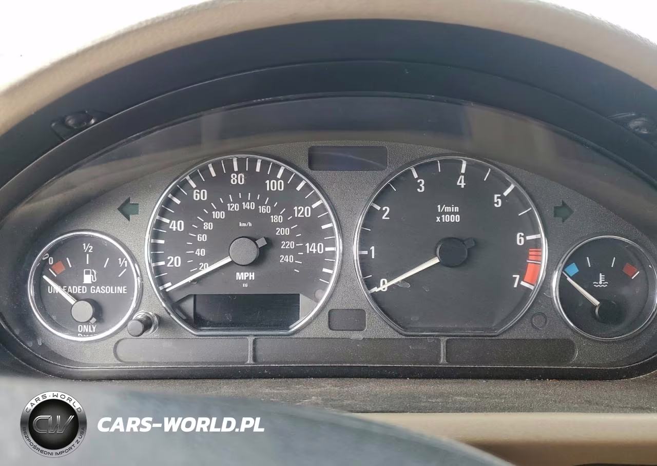 2000 BMW Z3 2.3 VIN:4USCH9342YLG03483 - 9