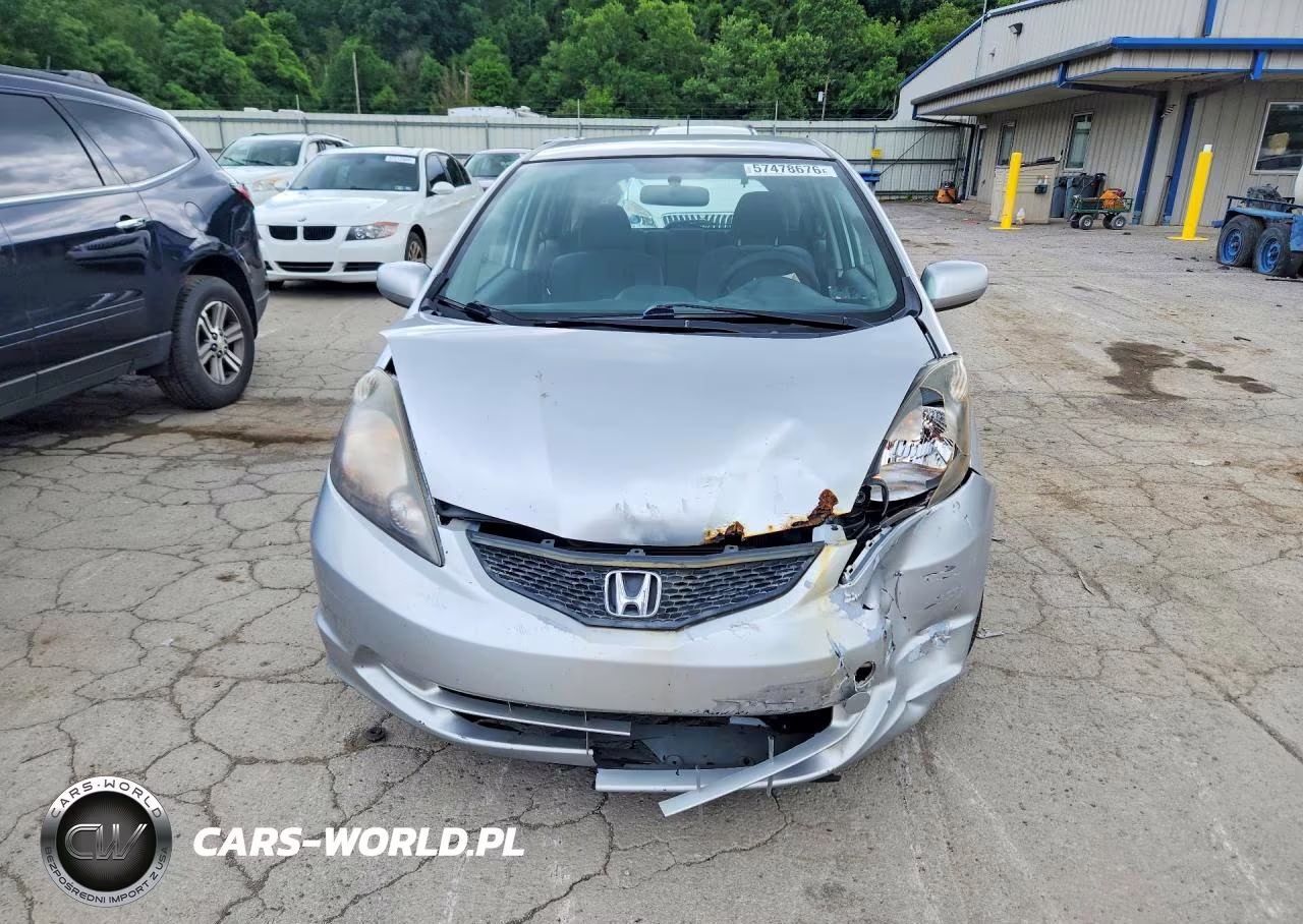 2012 Honda Fit VIN:JHMGE8H30CS002318 - 5