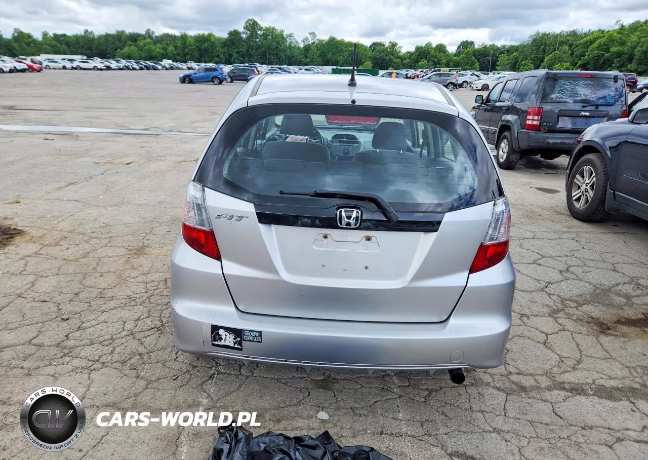 2012 Honda Fit VIN:JHMGE8H30CS002318 - 6